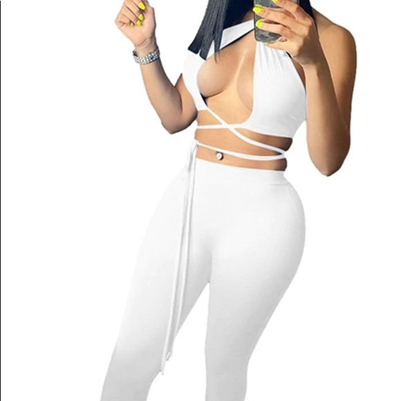 Stylish White 2pc Set - Picture 1 of 1